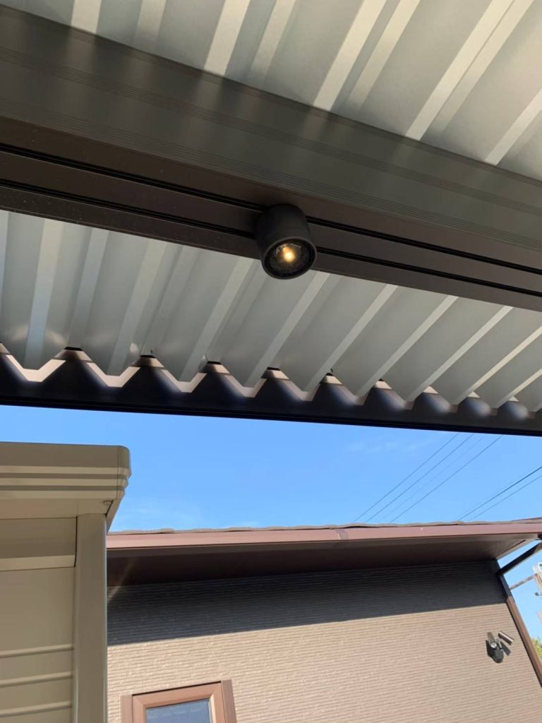 スポットライト　カーポート